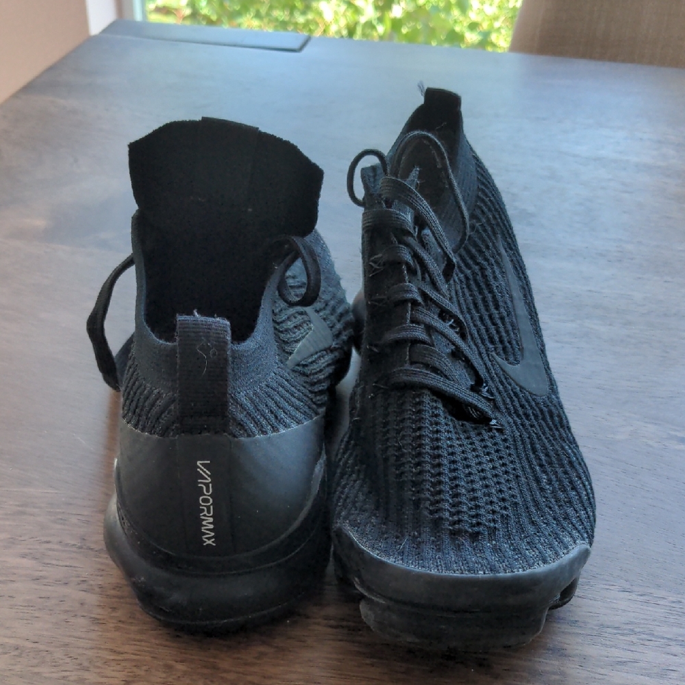 Nike Vapormax Flyknit Black Athletic Shoes